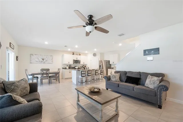 $425,000 | 5616 Siltstone Street, Lakeland, FL 33811