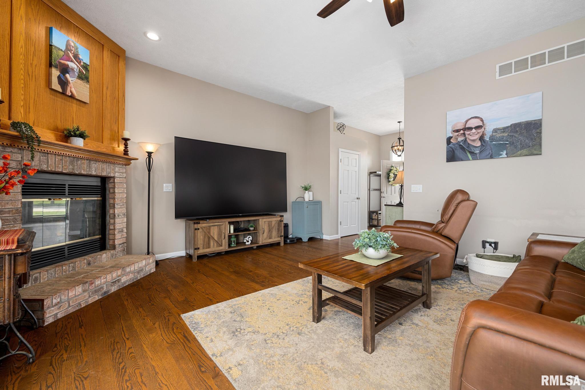3210 Monterey Road Bloomington, IL 61704 - Photo 10 of 60