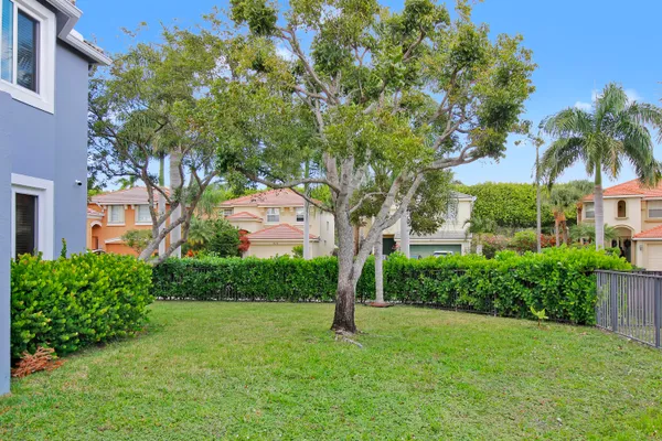 $6,250 | 9022 Dupont Place, Wellington, FL 33414