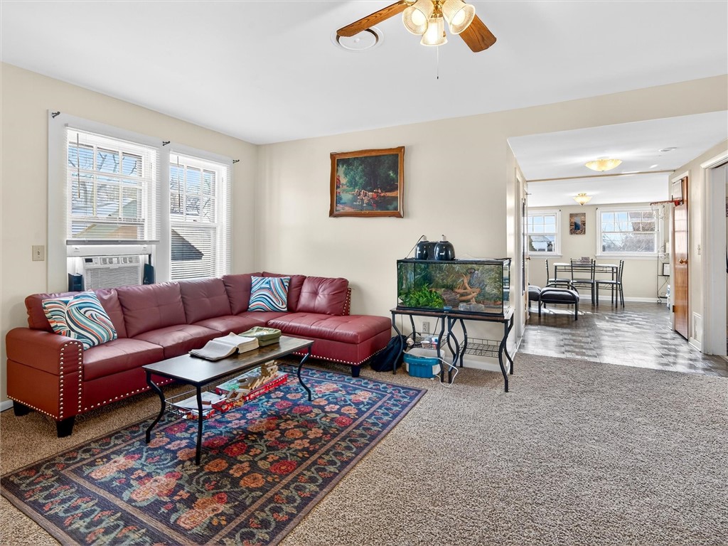 79 Arvine Heights Rochester, NY 14611 - Photo 23 of 34 UPPER- Living Room