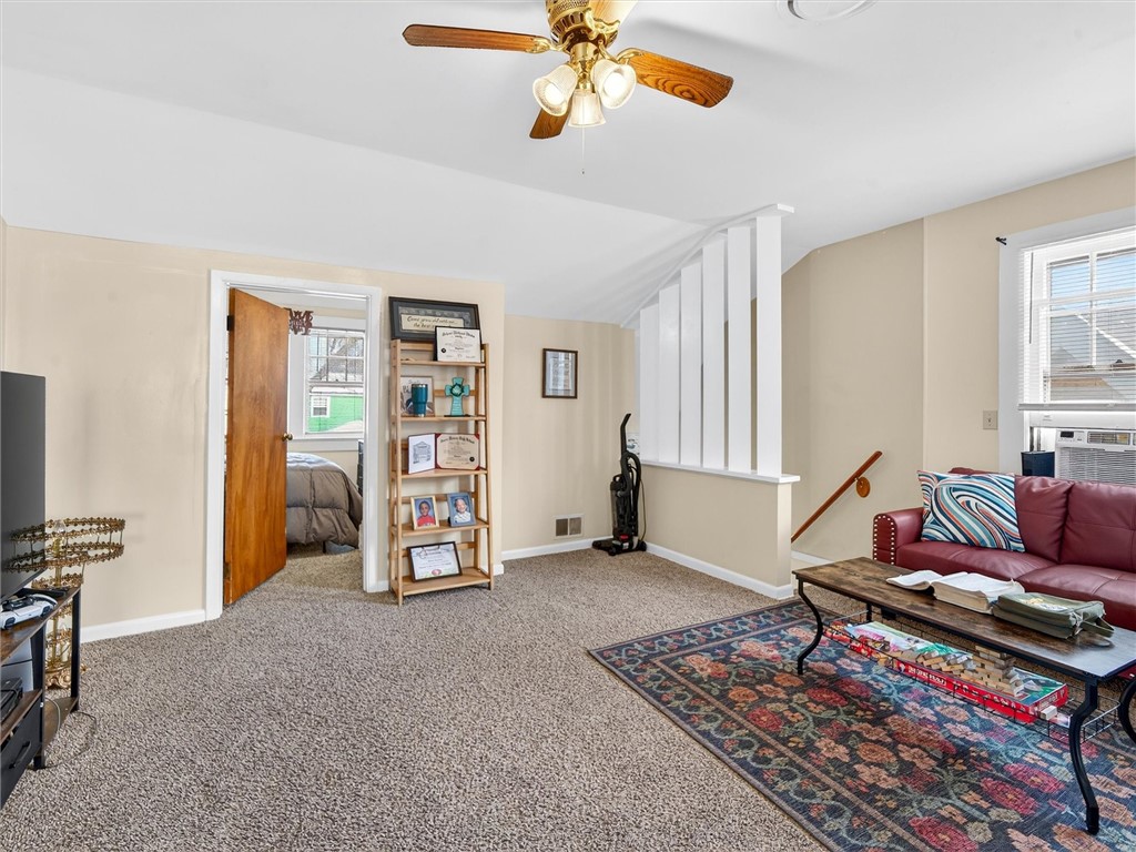 79 Arvine Heights Rochester, NY 14611 - Photo 25 of 34 UPPER- Living Room