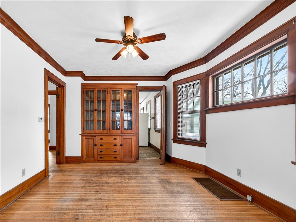 79 Arvine Heights Rochester, NY 14611 - Photo 10 of 34 LOWER- Dining Room