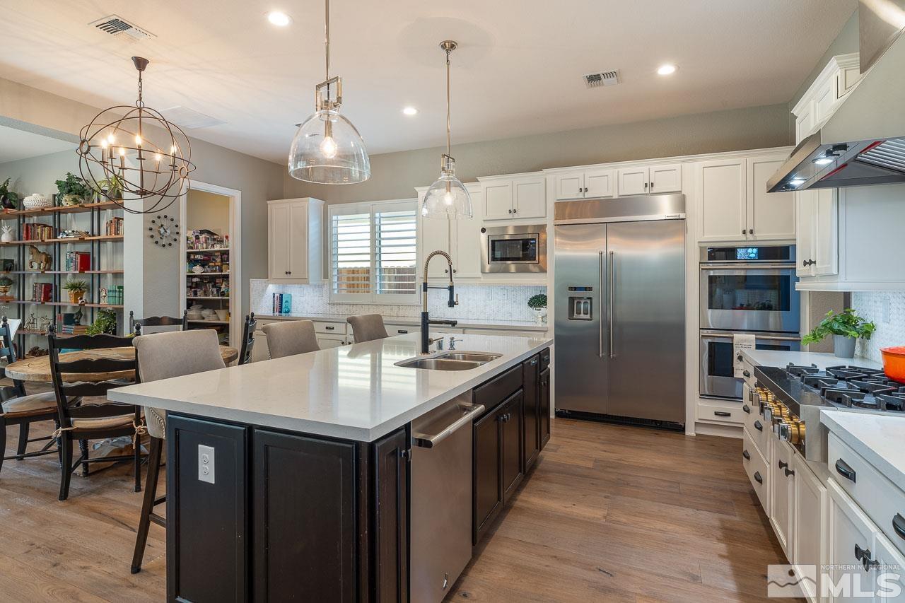 9772 Silverspar Street Reno, NV 89521 - Photo 8 of 32 Photo 8