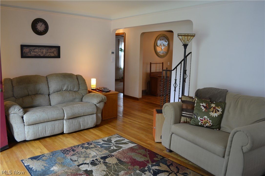 6814 York Road Cleveland, OH 44130 - Photo 8 of 26 Gallery Image 8