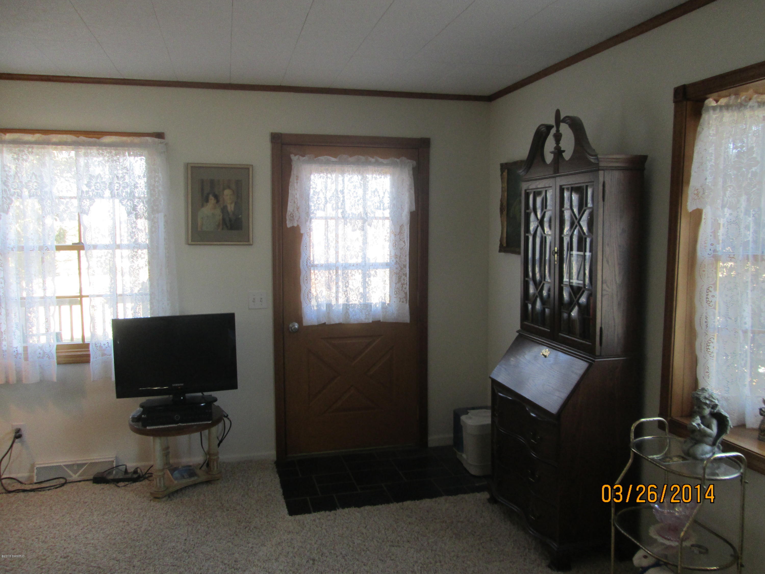 6873 Neff Road Northeast Edmore, MI 48829 - Photo 23 of 35 IMG_0885.jpg