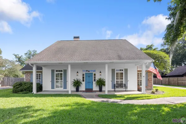 $460,000 | 12109 Towering Oaks Drive, Baton Rouge, LA 70810