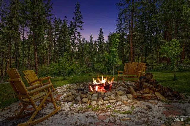 $609,000 | 12 Deer Drive, Idaho City, ID 83631