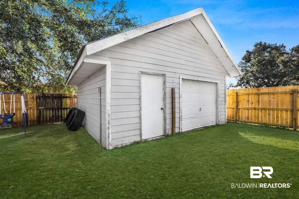 117 Hickory Street South Foley, AL 36535 - Photo 20 of 20 Garage/Workshop