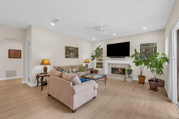 $699,999 | 1298 Scandia Terrace, Oviedo, FL 32765