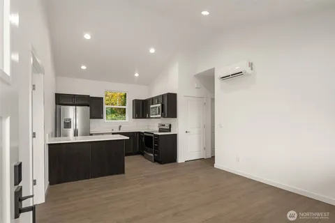 $499,950 | 1240 Southwest 124th Street, Unit 10C, Burien, WA 98146