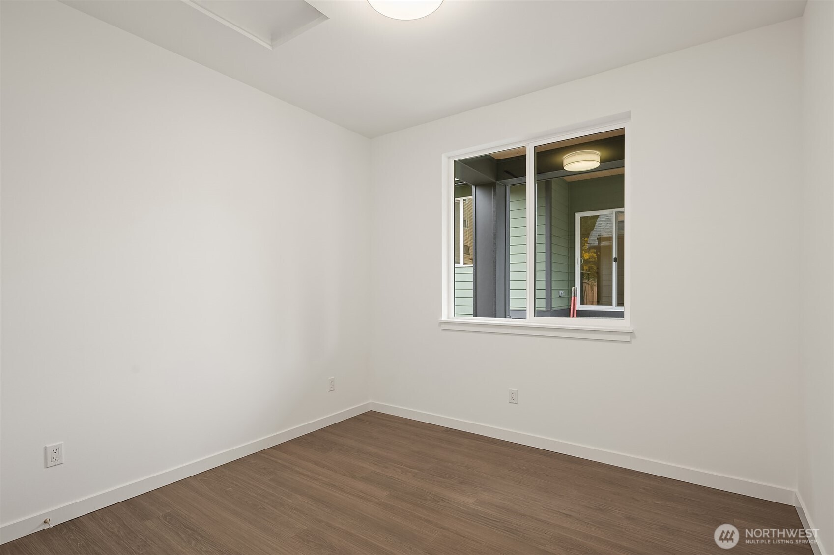 1240 Southwest 124th Street, Unit 10C Burien, WA 98146 - Photo 6 of 18