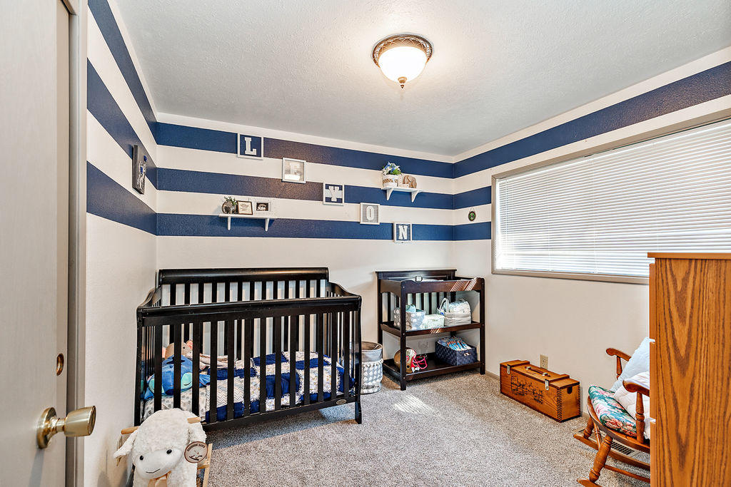 8300 Division Road White City, OR 97503 - Photo 22 of 31 S