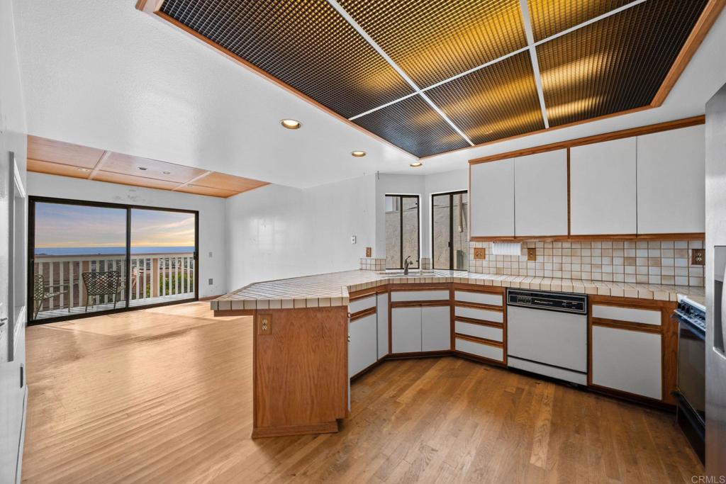 1748 Gascony Road Encinitas, CA 92024 - Photo 19 of 24