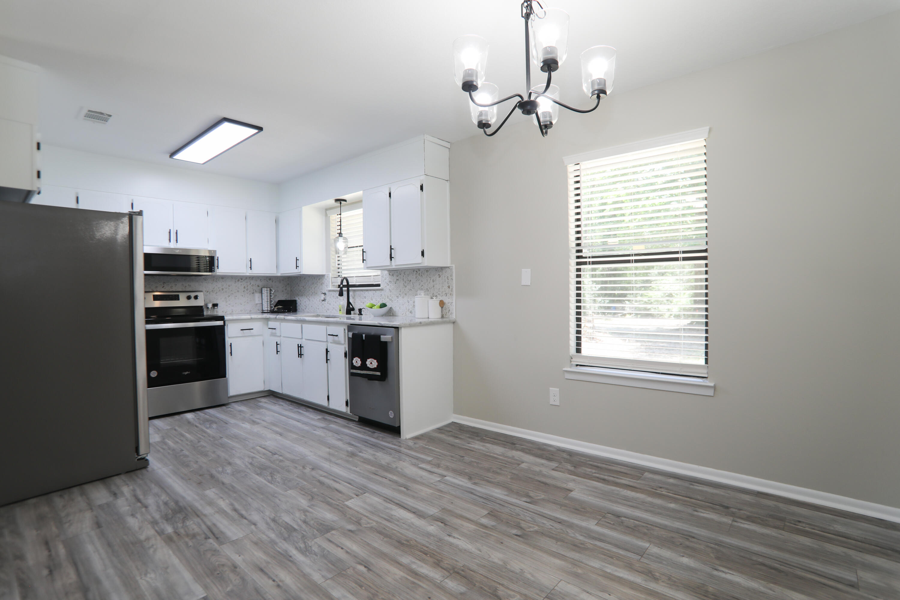 76 Coy Ellis Road DeFuniak Springs, FL 32433 - Photo 3 of 17 151A8813
