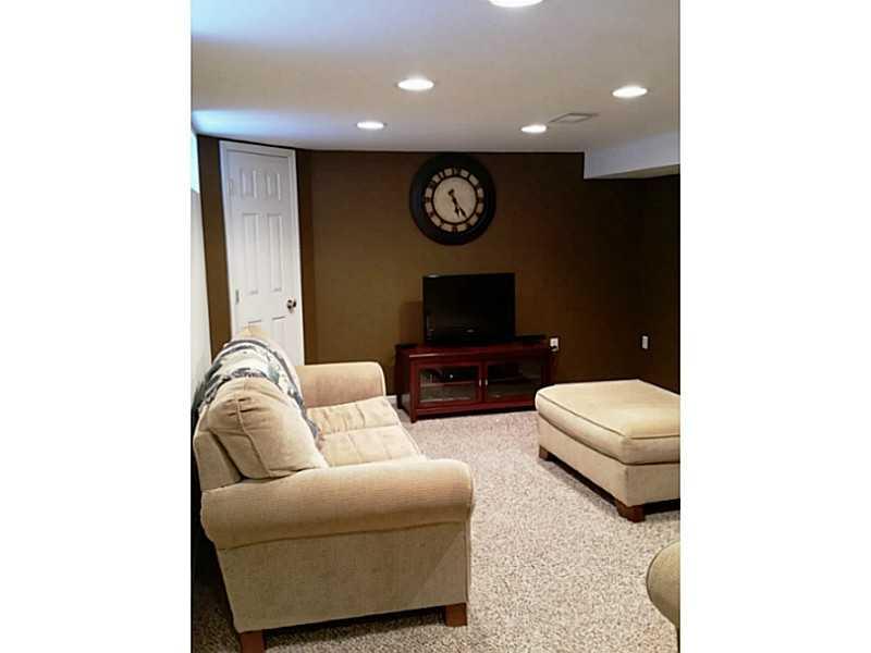214 Center Street Springdale, PA 15144 - Photo 22 of 25 Basement/Game Room.