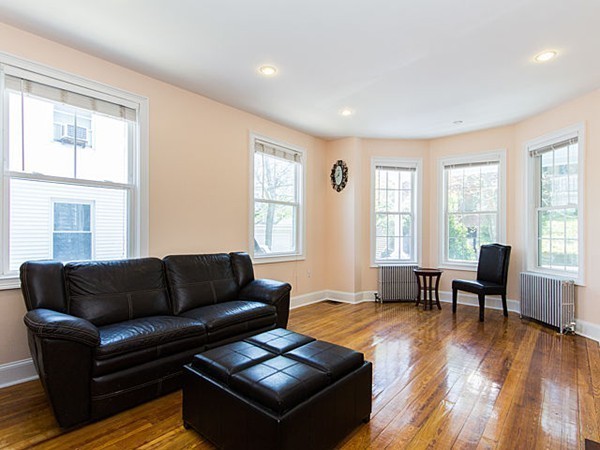 64 University Road, Unit 2 Brookline, MA 02446 - Photo 8 of 28 Gallery Image 8