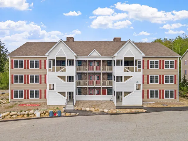 $539,000 | 16 Twin Tip Terrace, Unit 2, Lincoln, NH 03251