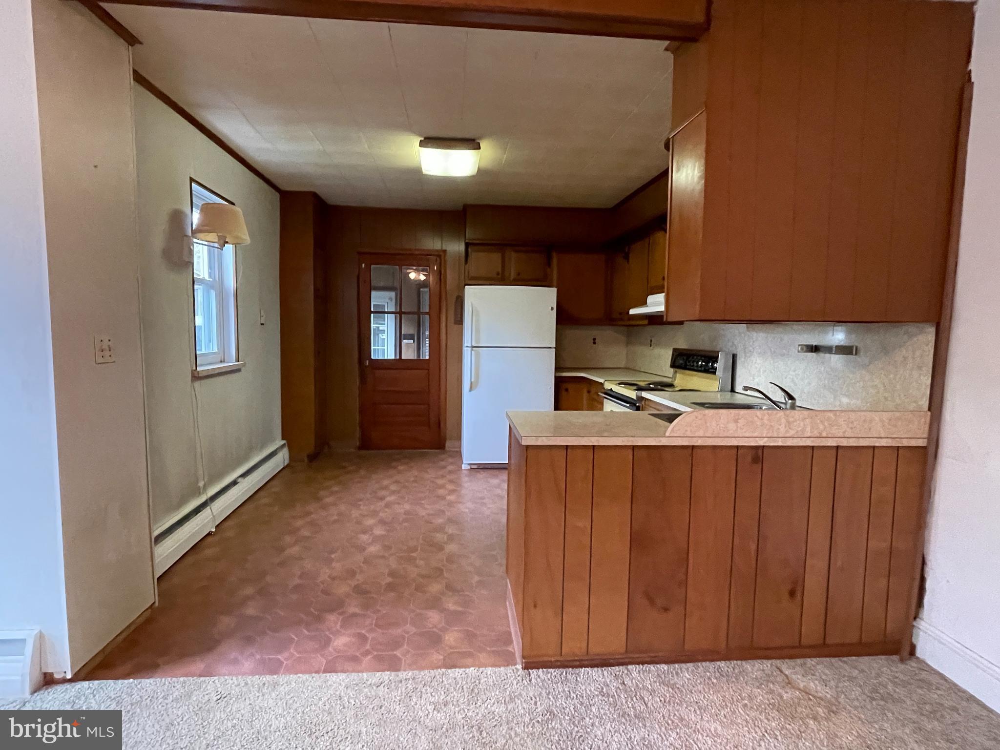 557 North Cedar Street Spring City, PA 19475 - Photo 16 of 29 Kitchen