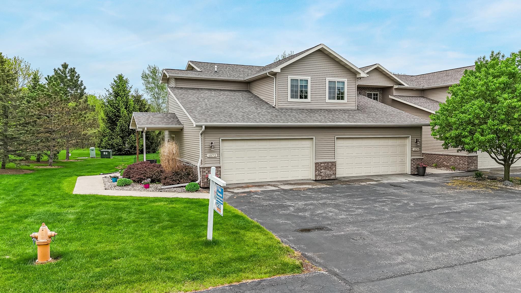 1072 Willis Way Appleton, WI 54913 - Photo 2 of 29