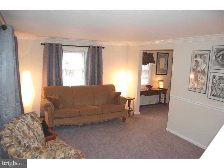 421 Holmes Road Morton, PA 19070 - Photo 3 of 25 Living Room
