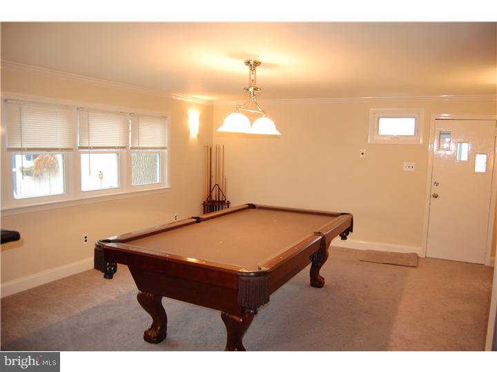 421 Holmes Road Morton, PA 19070 - Photo 6 of 25 Family Room