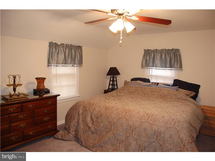 421 Holmes Road Morton, PA 19070 - Photo 7 of 25 Bedroom - Main