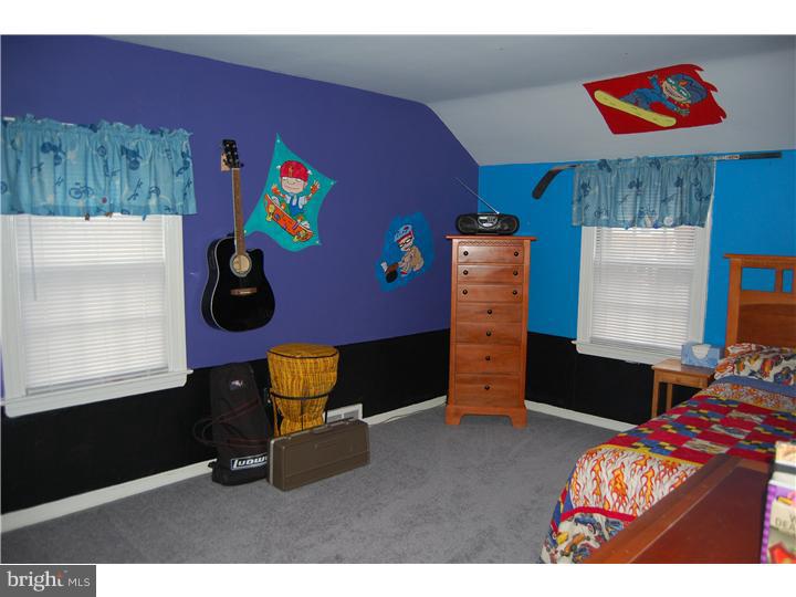 421 Holmes Road Morton, PA 19070 - Photo 8 of 25 Bedroom 2