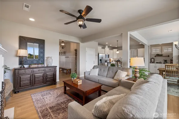 $595,000 | 5641 Parquet Way Southeast, Lacey, WA 98513