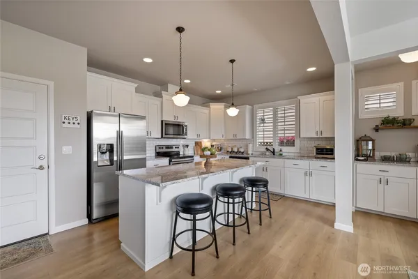 $595,000 | 5641 Parquet Way Southeast, Lacey, WA 98513