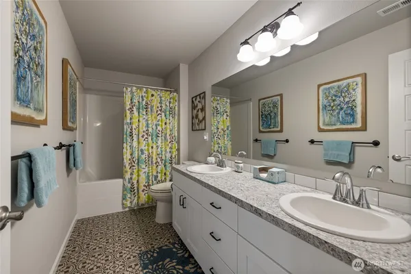 $595,000 | 5641 Parquet Way Southeast, Lacey, WA 98513