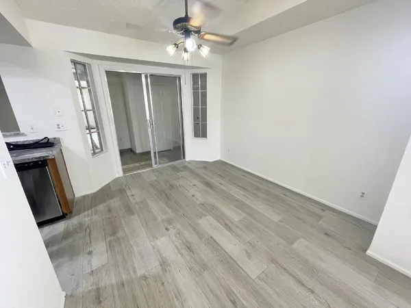 $2,295 | 3860 East Acoma Drive, Phoenix, AZ 85032