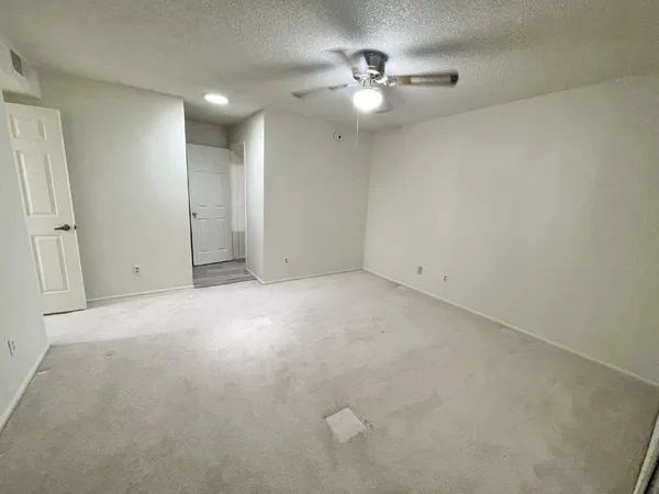 $2,295 | 3860 East Acoma Drive, Phoenix, AZ 85032