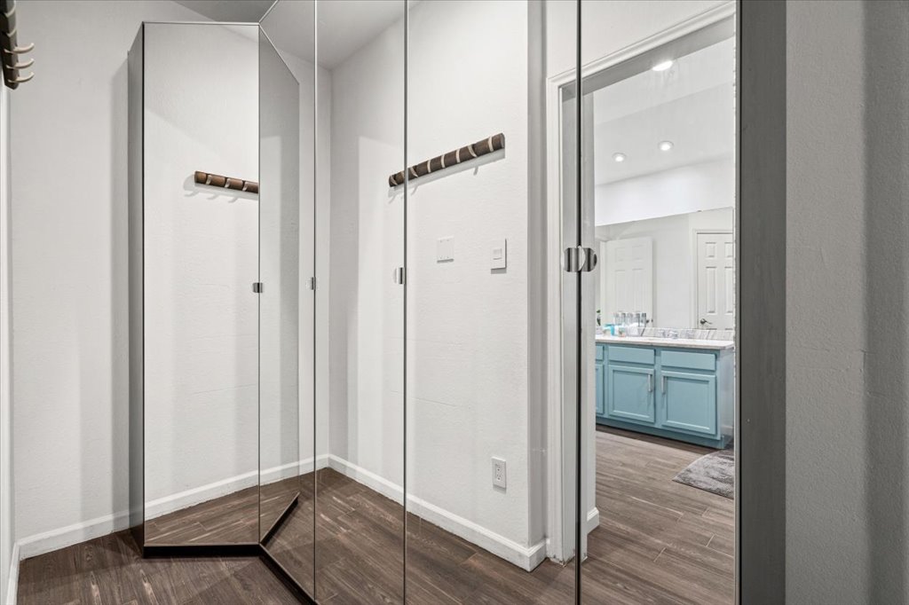 5948 Lomita Verde Circle Austin, TX 78749 - Photo 24 of 31 a bathroom with a shower and a sink