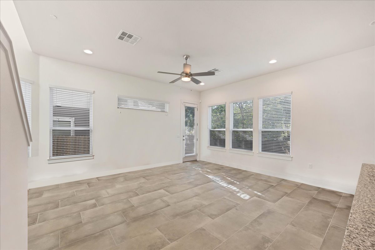 8922 Manchaca Road, Unit 906 Austin, TX 78748 - Photo 12 of 29 a view of an empty room with a window