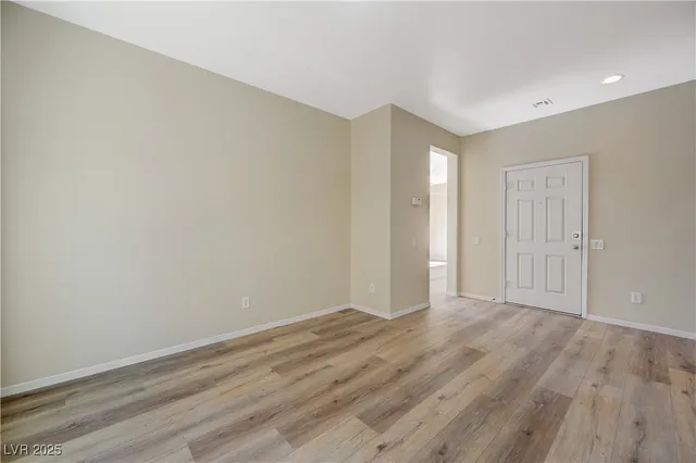 $2,150 | 2827 Dalsetter Drive, Henderson, NV 89044