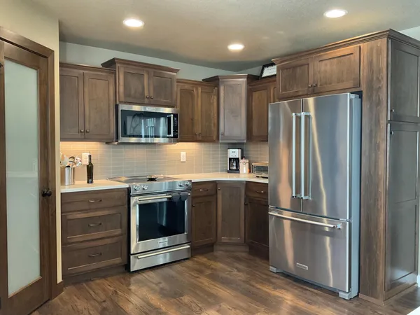 $639,000 | 960 51st Avenue West, West Fargo, ND 58078