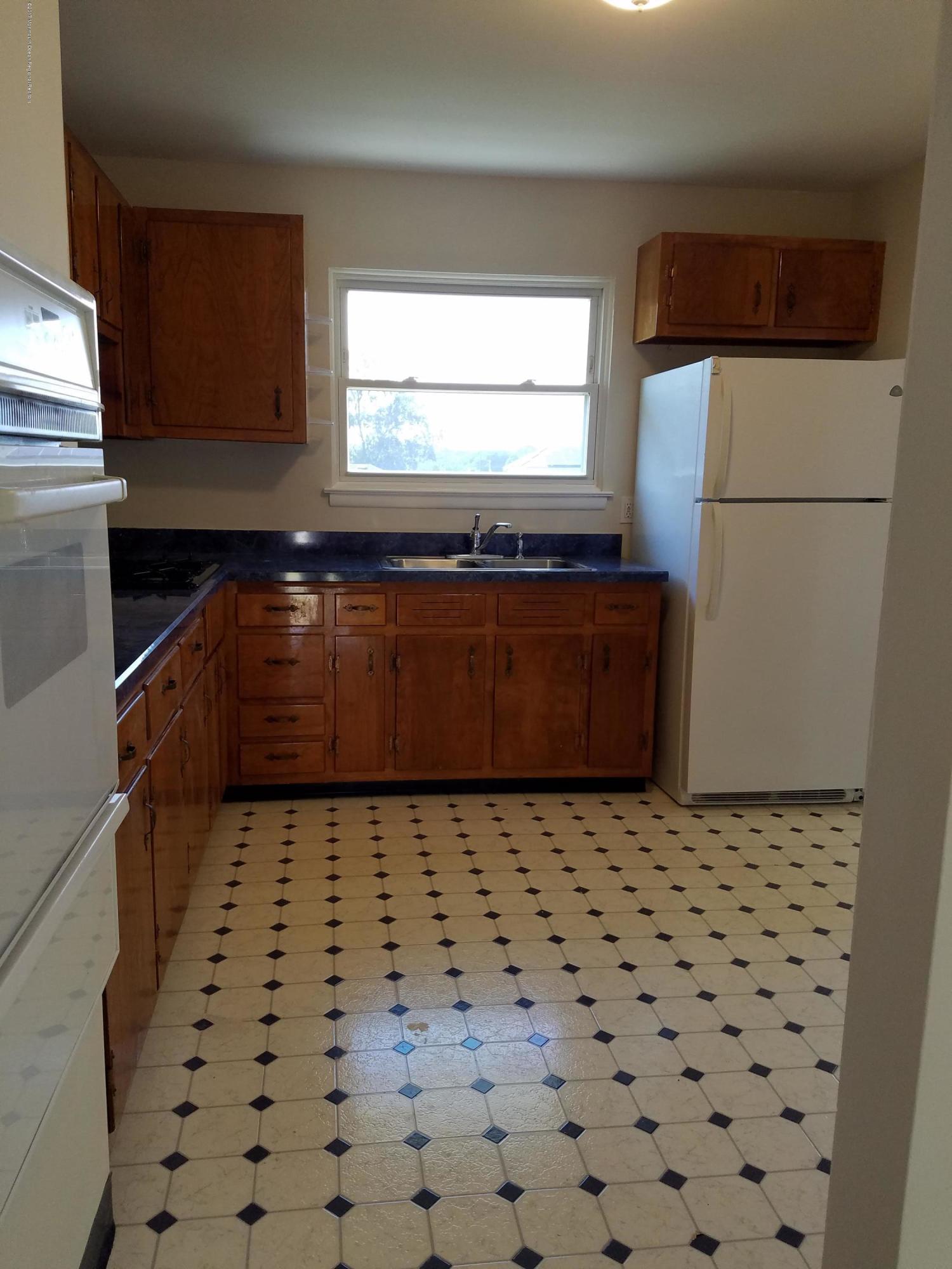 621 Marion Road Neptune Township, NJ 07753 - Photo 13 of 26 Kitchen m1