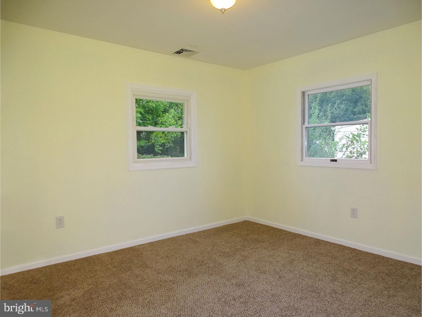 19 Wildflower Road Levittown, PA 19057 - Photo 22 of 25 Gallery Image 22