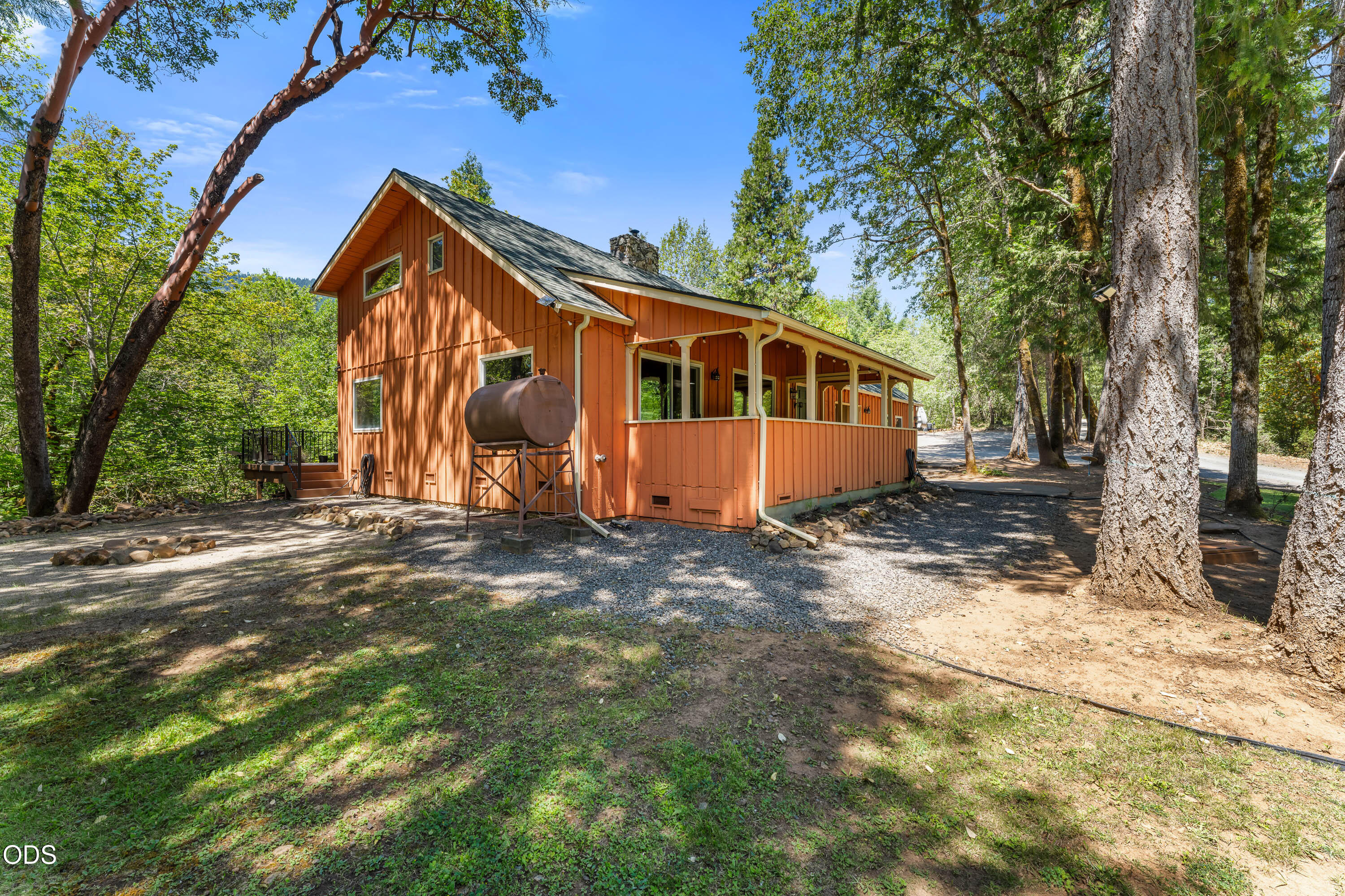 6907 Bear Branch Road Rogue River, OR 97537 - Photo 26 of 38