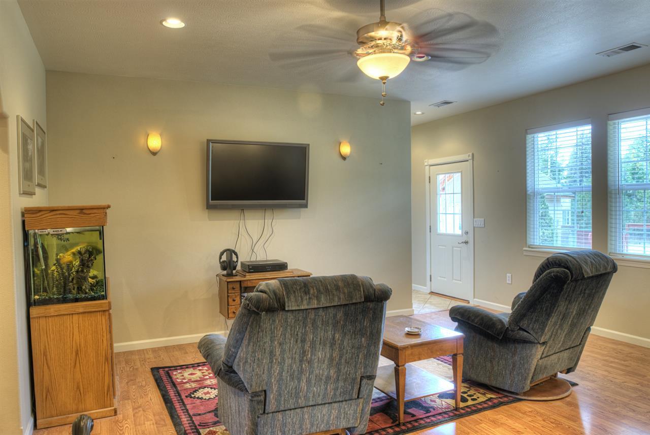 39217 North Hatch Road Deer Park, WA 99006 - Photo 8 of 20 Gallery Image 8