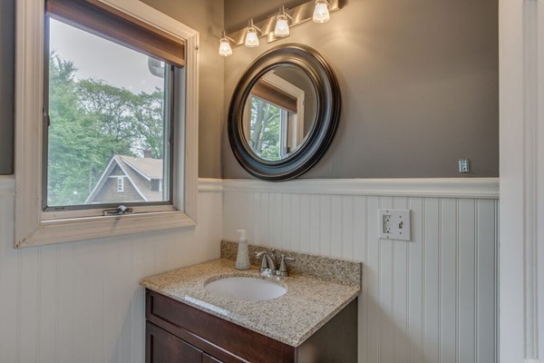 15 Elmlawn Road Braintree, MA 02184 - Photo 16 of 29 Gallery Image 16