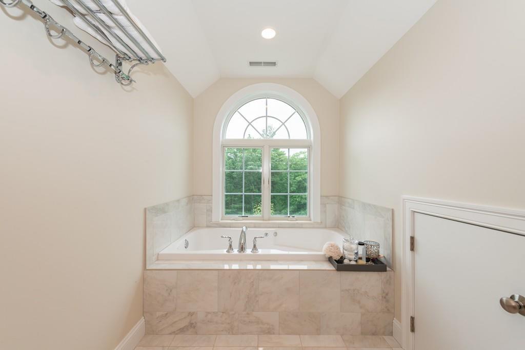 70 Ogunquit Road North Andover, MA 01845 - Photo 18 of 32