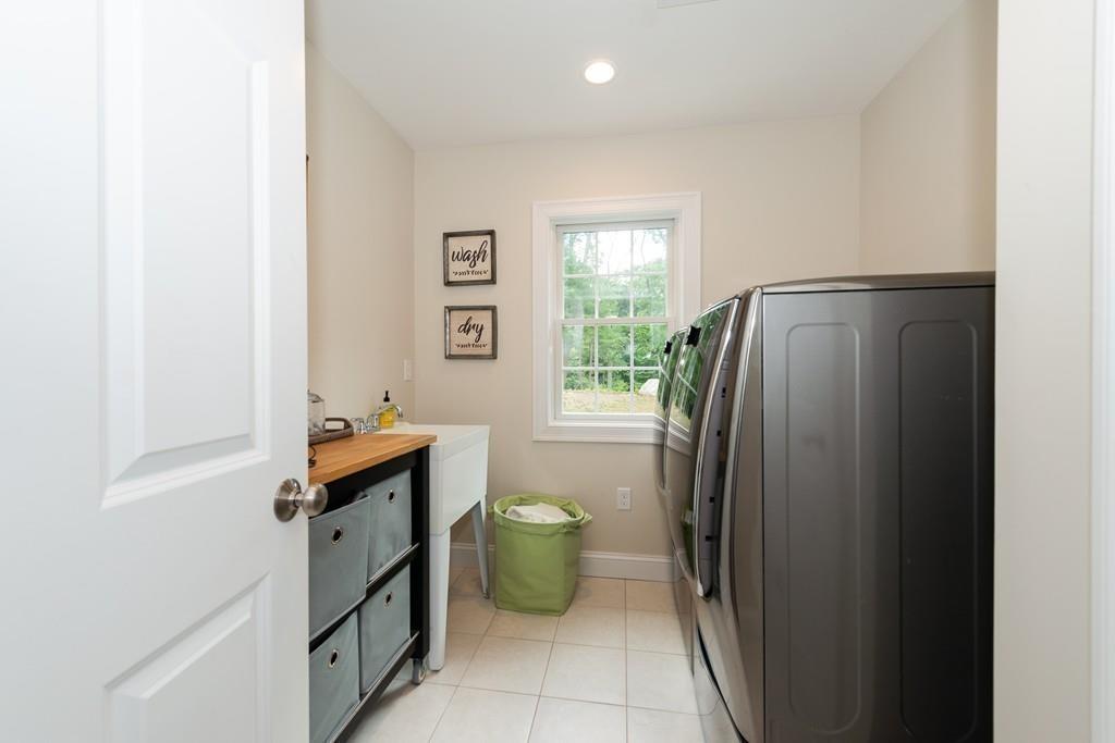 70 Ogunquit Road North Andover, MA 01845 - Photo 23 of 32