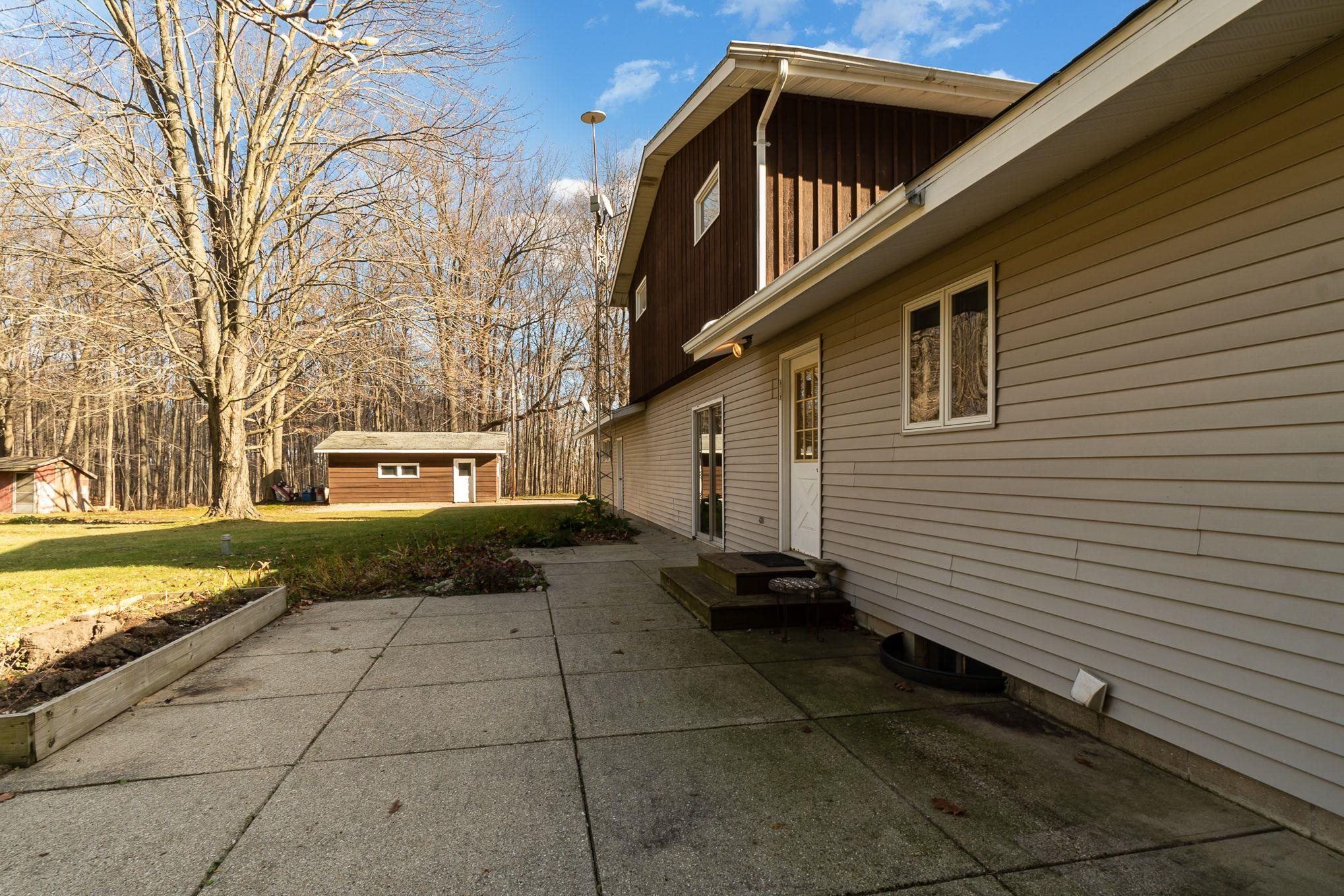 1055 East Harrison Road Alma, MI 48801 - Photo 23 of 29