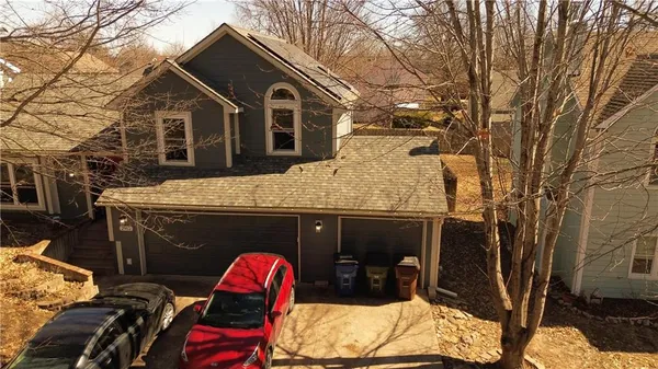 $359,990 | 2912 South Lankford Drive, Lawrence, KS 66046