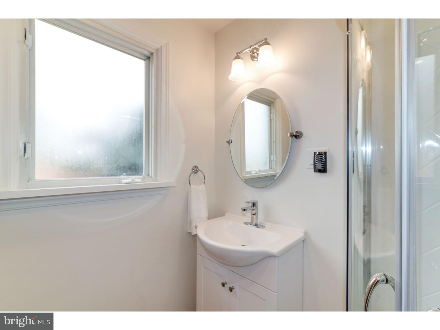 310 Harmony Road Gibbstown, NJ 08027 - Photo 9 of 25 Master Bathroom