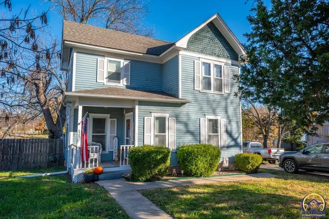$164,750 | 629 Ash Street, Lyndon, KS 66451