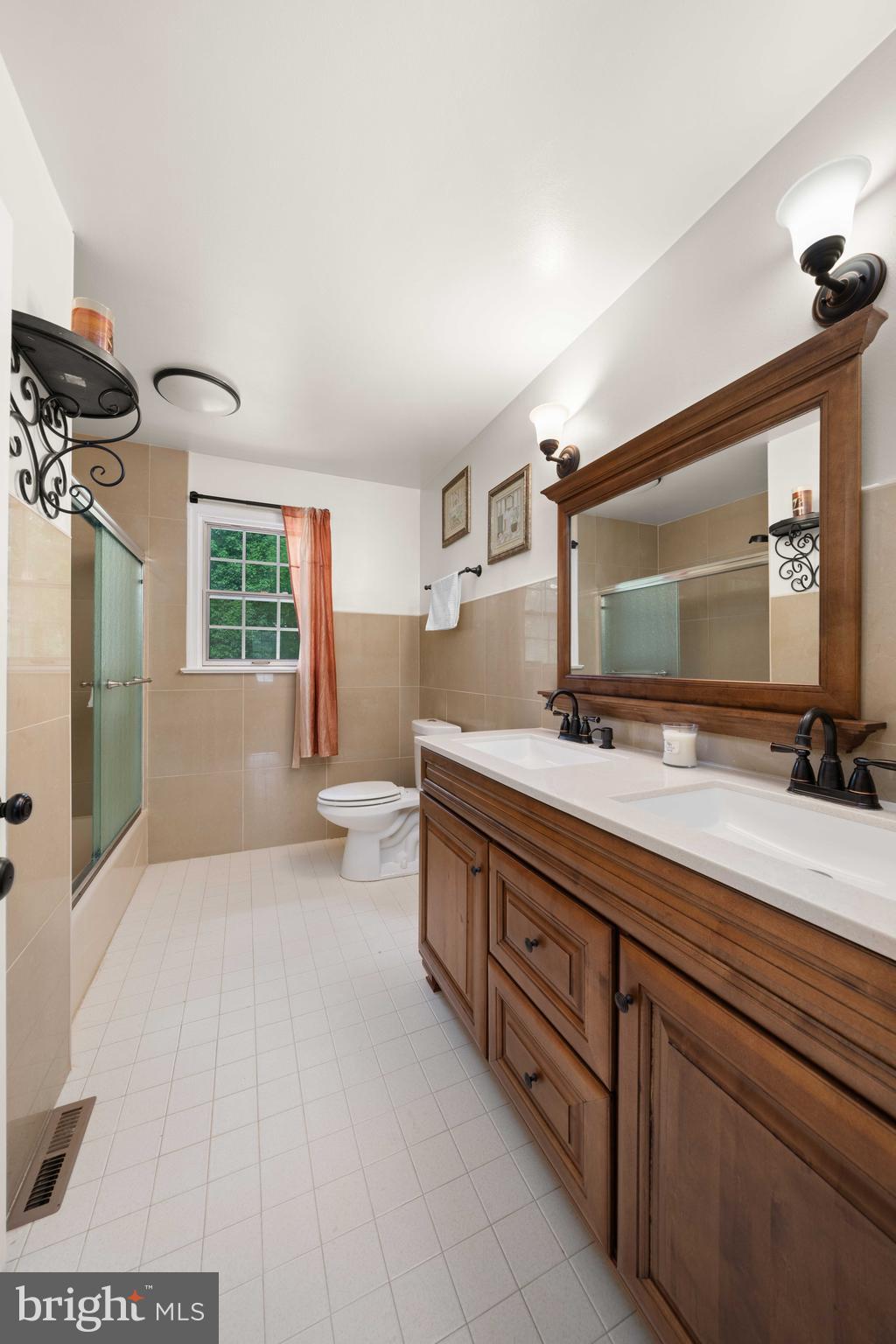 716 Camberly Road Glenside, PA 19038 - Photo 29 of 36 Gallery Image 29