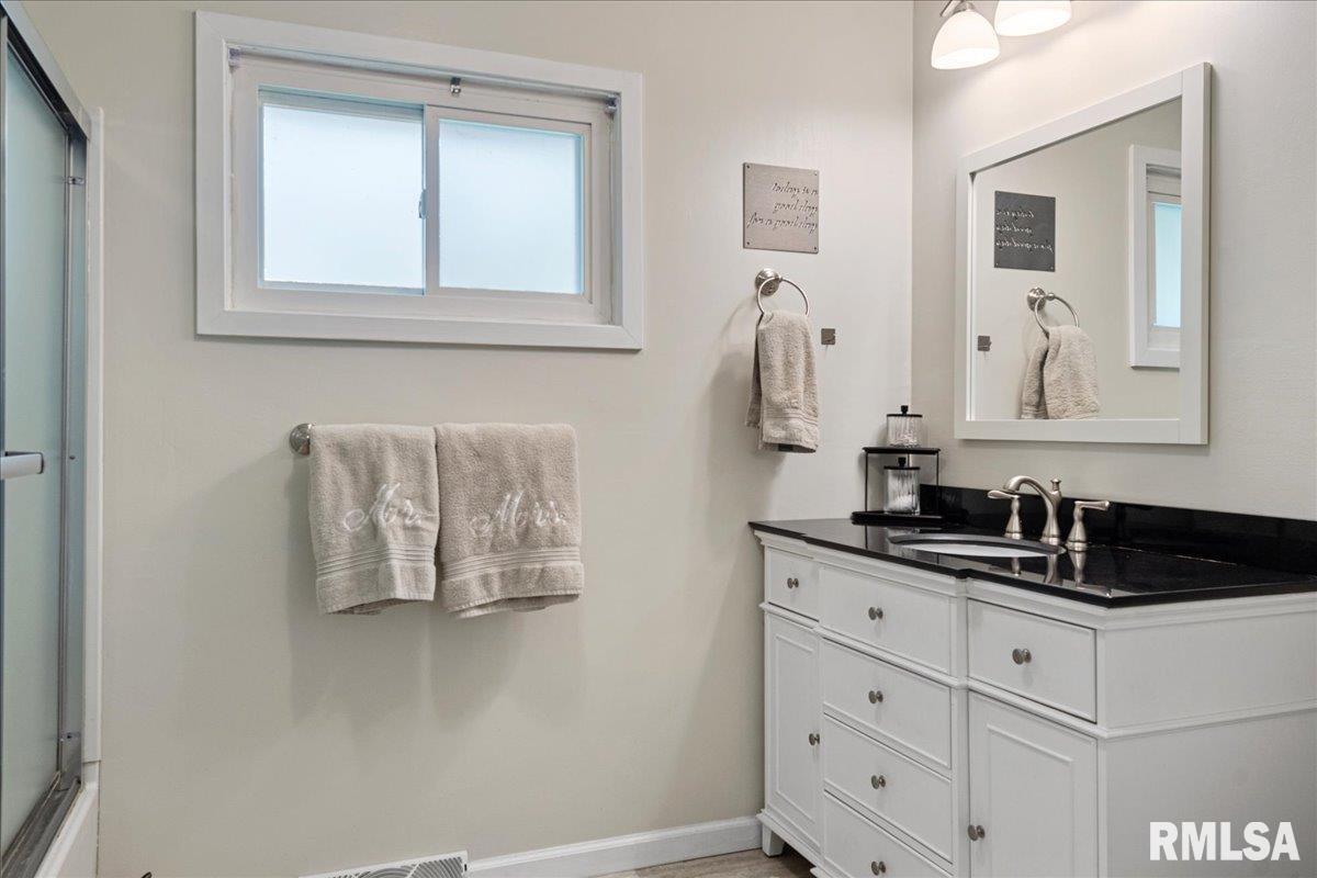 619 East Main Street Rochester, IL 62563 - Photo 26 of 54
