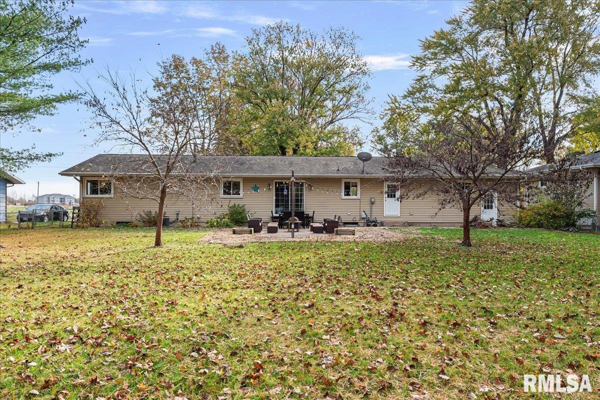 619 East Main Street Rochester, IL 62563 - Photo 40 of 54